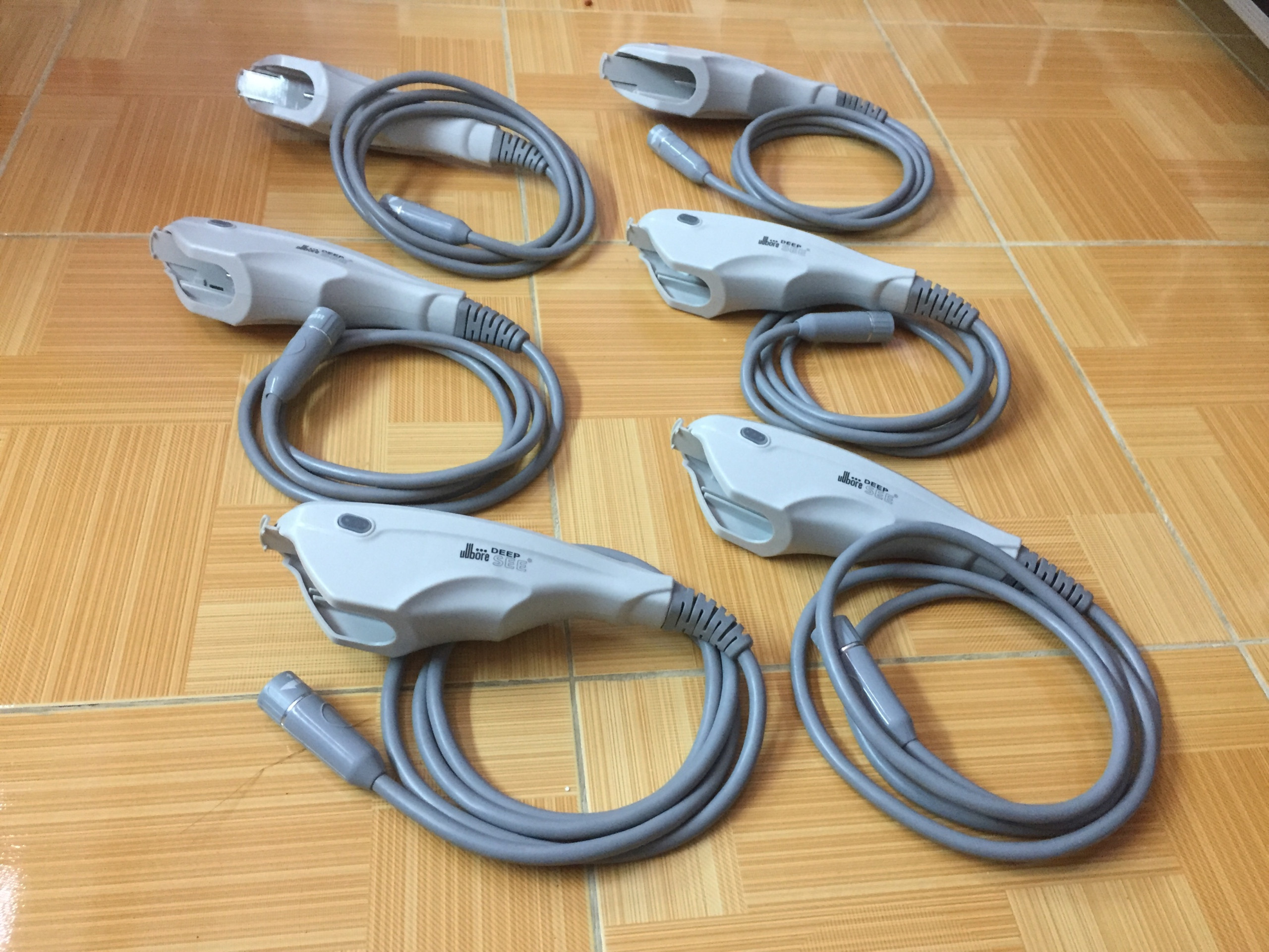 tay cầm máy hifu h5 tay hifu H5.jpg (969 KB)